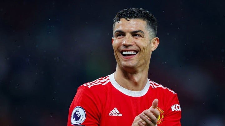 "It's simply tiny things like that that make a huge difference," Manchester United linked forward tells what Cristiano Ronaldo told him during shirt exchange