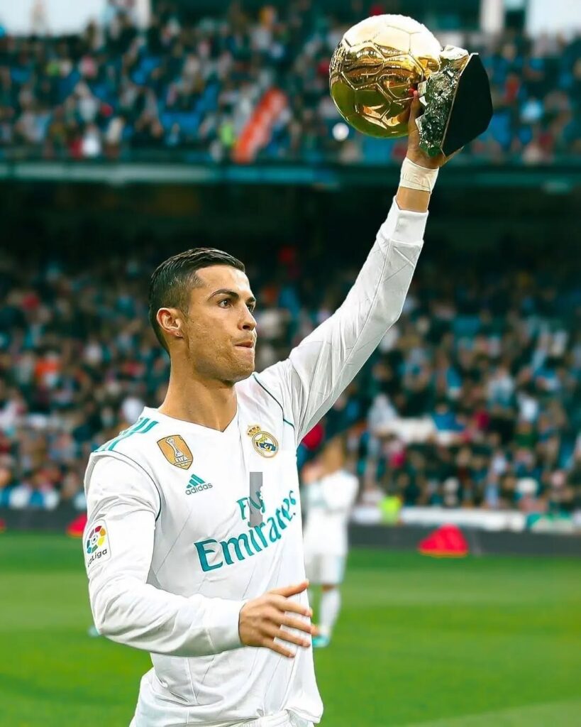 Ronaldo hoisting his 5th ballond'or